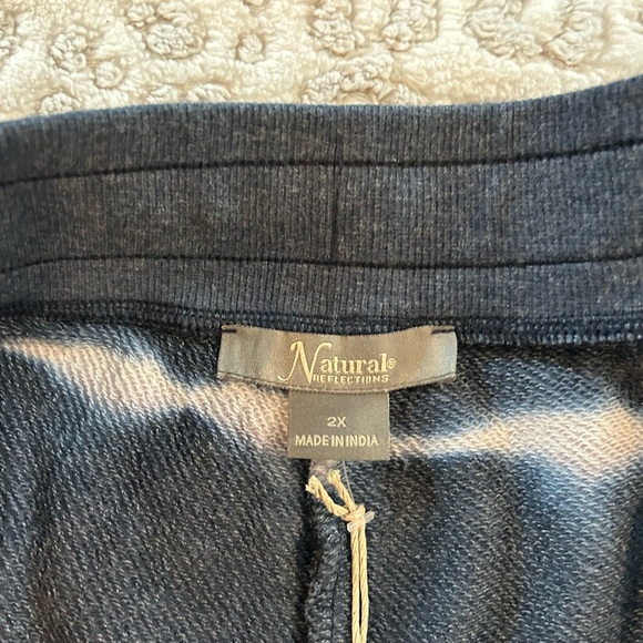 NWT Women’s Size 2X Natural Reflections Blue and White Short Matching Set - Picture 4 of 8